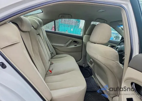 2008 Toyota Camry Le z USA, uszkodzony, nr VIN 4T1BK46KX8U567562